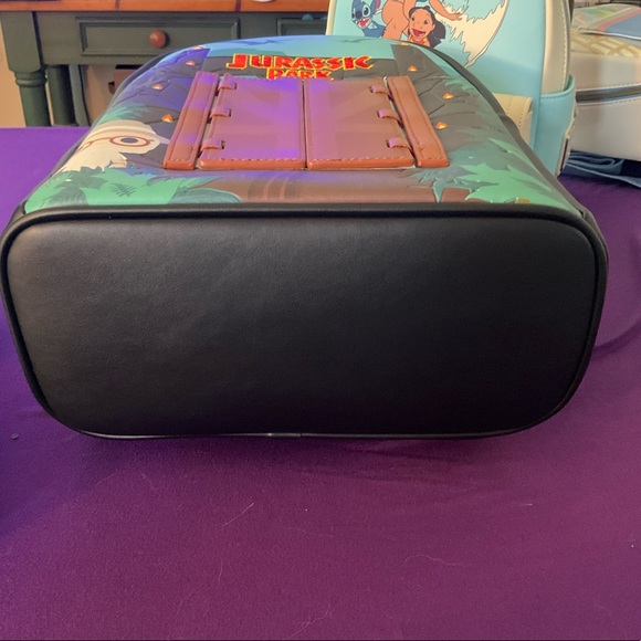 Jurassic Park Loungefly Backpack & Wallet Set - Picture 8 of 14